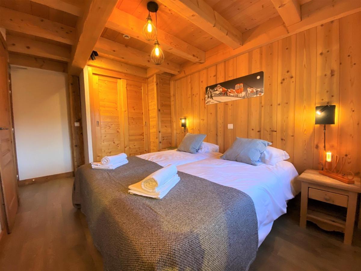 Chalet In Morzine Sleeping 12 With Sauna Exterior foto
